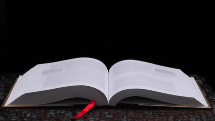 不配倒车雷达的汽车可以自己装一个雷达吗？