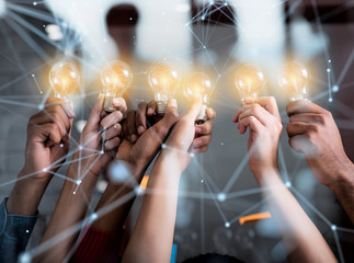 校园暴力事件成两会热议话题 代表委员有话说